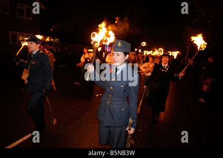 Notte dei falò celebrazioni in east hoathly nelle vicinanze del Lewes, East Sussex. Foto da Jim Holden. Foto Stock