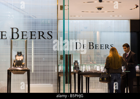 DE BEERS diamond jewelery store centro commerciale Westfield White City sviluppo W12 London Regno Unito Foto Stock