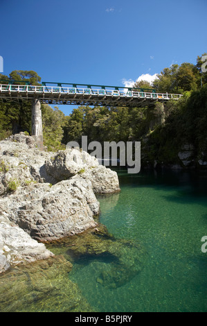 Fiume Pelorus e Ponte Pelorus Marlborough Isola del Sud della Nuova Zelanda Foto Stock