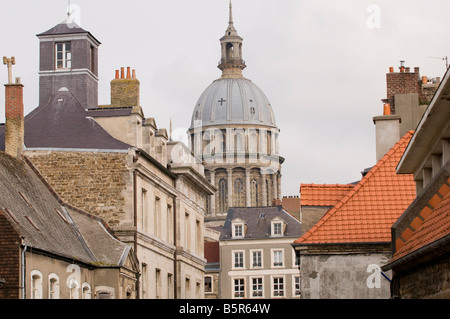 Cattedrale di Notre Dame de Paris Boulogne sur Mer Pas de Calais e storica città, Francia Foto Stock