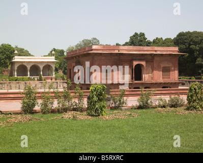 Red Fort Delhi India di arenaria rossa e il padiglione costruito da Shah Jahan 1639-48 Foto Stock