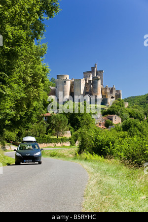Francia, guida vacanze, road trip - a Chateau de Bonaguil nel Lot et Garonne, Francia, Europa Foto Stock
