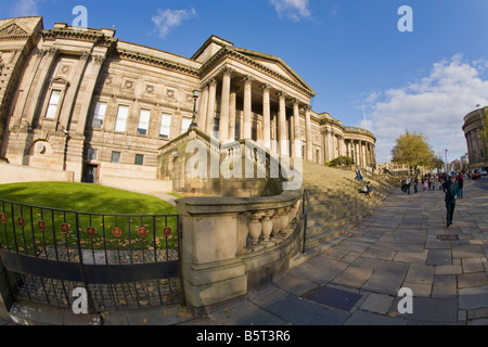 Da record ufficio Biblioteca Centrale su William Brown Street Liverpool Merseyside England Regno Unito Regno Unito GB Gran Bretagna Foto Stock