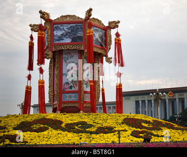 Grande Lanterna cinese Decorazione di piazza Tiananmen Pechino CINA Foto Stock