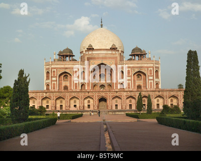 Tomba di Humayuns Delhi in India. Mausoleo di seconda imperatore Mughal costruito dalla sua vedova Jaji Begam Foto Stock