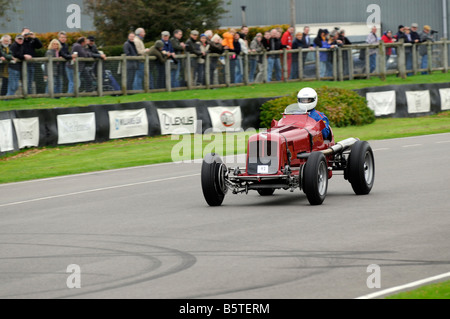 Ben Fidler guida un 1936 86 ERA AJM 1 1486cc sovralimentato in VSCC Autunno Sprint Goodwood Sussex 25 Ottobre 2008 Foto Stock