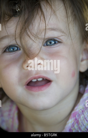 Ritratto di bambina, close-up. Foto Stock