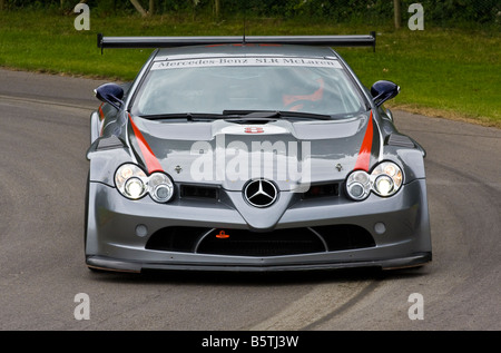 2008 Mercedes SLR Mclaren 722 GT con driver Chris Goodwin a Goodwood Festival della velocità, Sussex, Regno Unito. Foto Stock