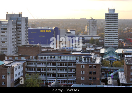 Vista dalla torre di Coventry Cathedral, West Midlands, England, Regno Unito Foto Stock