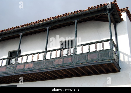 Balcone in legno, Basilica de Nuestra Senora de Candelaria, Candelaria, Santa Cruz de Tenerife, Tenerife, Isole Canarie, Spagna Foto Stock