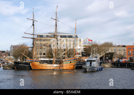 La nave a vela Matteo in Bristol Harbourside Inghilterra Foto Stock