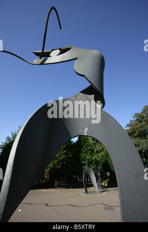 Città di Southampton, Inghilterra. Parte di 'L'arte in luoghi pubblici Scheme' di Danny Lane scultura "Il bambino della famiglia". Foto Stock