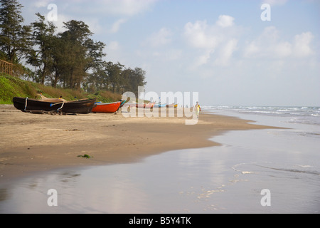 Goa tradizionale barca da pesca, Arambol Beach, Goa, India Foto Stock