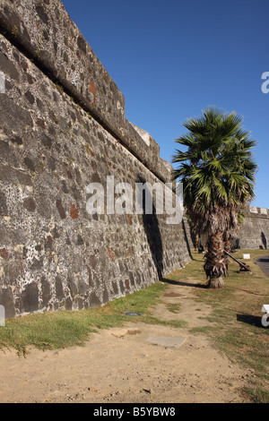La vecchia fortezza Sao Bras a Ponta Delgada, Azzorre, Portogallo Foto Stock