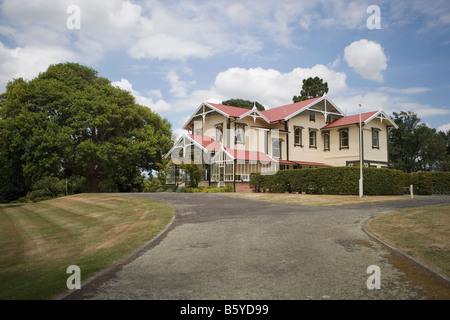 Casa di Caccia tradizionale grand home in Palmerston North Nuova Zelanda ora disponibile per noleggio come un luogo di funzione Foto Stock