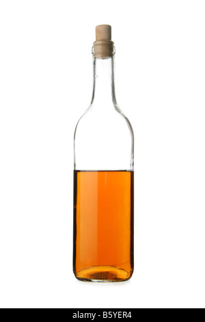 Mezza bottiglia di brandy isolate su sfondo bianco Foto Stock
