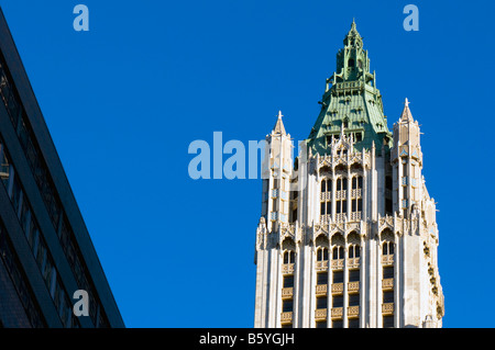 La parte superiore del Woolworth Building in NYC. Foto Stock