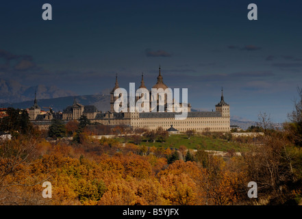 Il monastero di San Lorenzo de El Escorial vicino a Madrid Spagna Spain Foto Stock