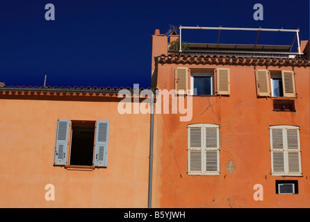 Case colorate a St Tropez, Francia Foto Stock