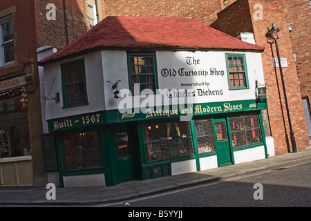 Il vecchio negozio di curiosità immortalata da Charles Dickens London GB UK Foto Stock