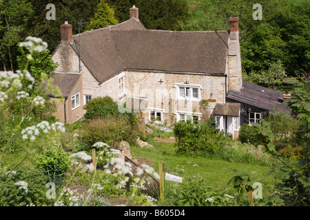 Rosebank Cottage la casa d'infanzia di Laurie Lee autore di 'il sidro di mele con Rosie' nel villaggio Costwold di Slad, Gloucestershire Foto Stock