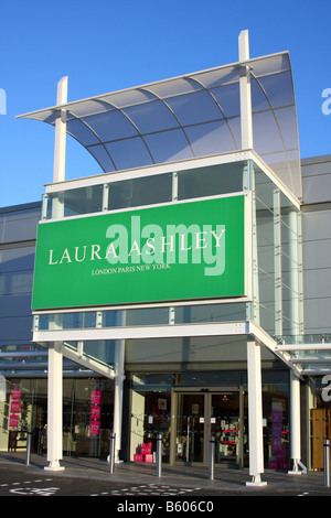 Laura Ashley retail outlet su un retail park, Nottingham, Inghilterra, Regno Unito Foto Stock