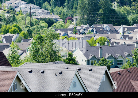 Tetti di un alloggio e di sviluppo nelle Highlands Issaquah WA Foto Stock