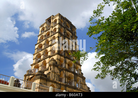 La torre campanaria nel palazzo di Tanjore TAMILNADU INDIA Foto Stock