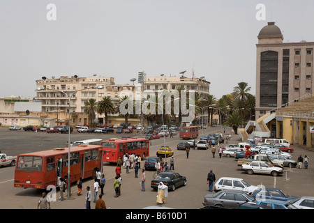 Bahti Meskerem Square, un incrocio stradale, Asmara, Eritrea, Corno d Africa e Africa orientale Foto Stock