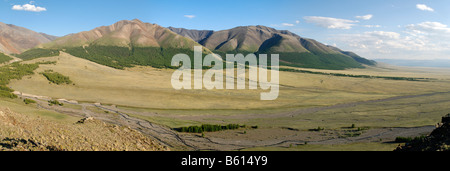 Tschuja steppa e montagne Sailughem, Altai Repubblica, Siberia, Russia, Asia Foto Stock