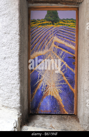 Le porte di Valloria, arte su porte, open-air museum, distretto di Dolcedo, Riviera dei Fiori, Liguria, Italia, Europa Foto Stock