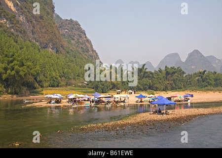 Il fiume Li di Guilin, Yangshuo Guangxi Cina Foto Stock