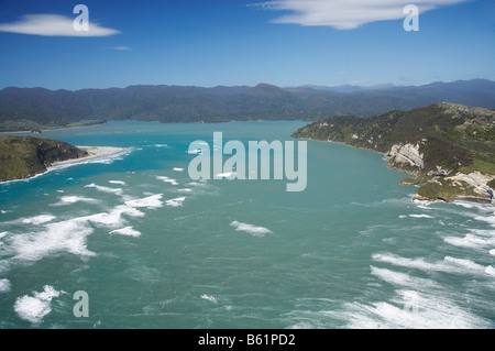 Costa Sud di Cape arrivederci e ingresso Whanganui NW Nelson regione Isola del Sud della Nuova Zelanda antenna Foto Stock