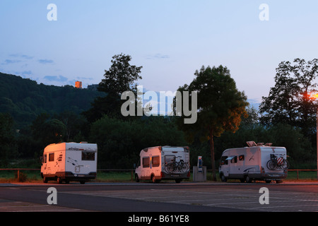 Case mobili parcheggiata in un mobile home parcheggio bay a Hammelburg, Rhoen, bassa Franconia, Baviera, Germania, Europa Foto Stock