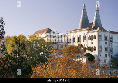 Il Portogallo costa di Lisbona, Sintra Palácio Nacional de Sintra, il Palazzo Reale residenza estiva dei re del Portogallo Foto Stock