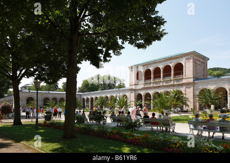 Arcade-edificio nel parco termale di Bad Kissingen, Rhoen, bassa Franconia, Baviera, Germania, Europa Foto Stock