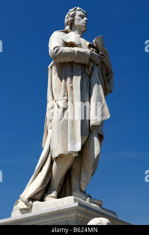 Monumento a Schiller nella piazza Gendarmenmarkt, Berlino, Germania, Europa Foto Stock