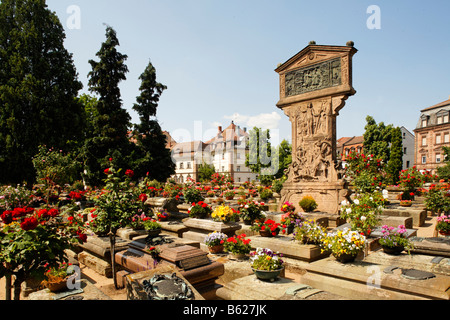 Tombe nel cimitero Johannis, S. Johannis area, Norimberga, Media Franconia, Baviera, Germania, Europa Foto Stock