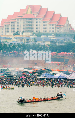 Cina Yunnan Xishuangbanna spruzzi d'acqua Festival Foto Stock