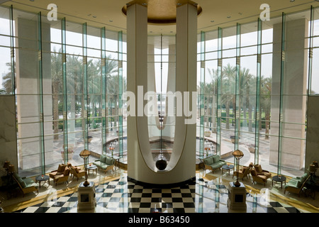 La lobby, il Ritz Carlton Hotel, Doha, Qatar Foto Stock