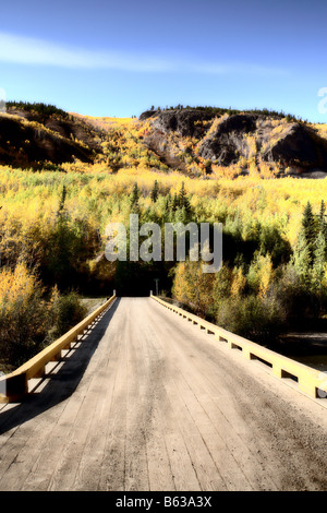 Appartamento Ponte sul Fiume Tuya della Columbia Britannica Foto Stock