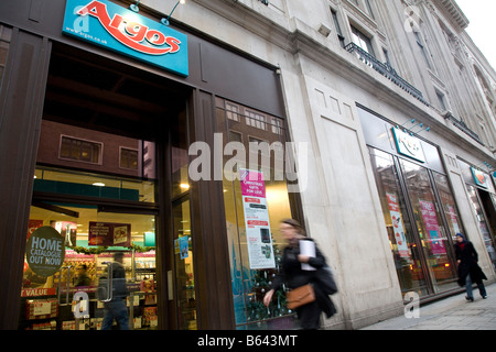 Il ramo di Argos su new oxford street Londra un mese prima di Natale 2008 Foto Stock