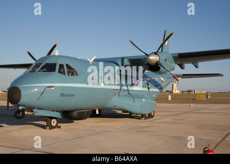 Corpi aerei irlandesi CASA CN-235MP il pattugliamento marittimo aeromobile Foto Stock