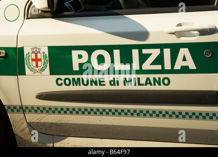 Porta della macchina della polizia - Polizia Comune di Milano - La comunità forza di polizia di Milano Italia Foto Stock