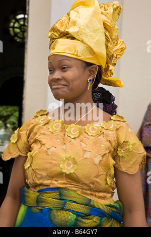 Gruppo in abito tradizionale Douala Camerun Africa Foto Stock