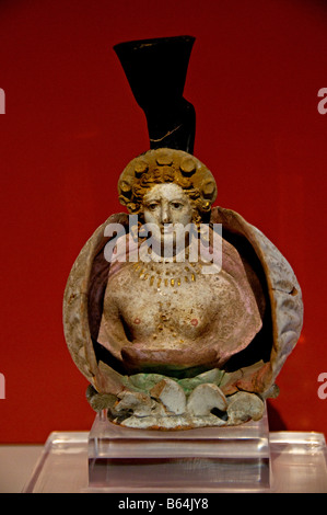 Afrodite è la classica dea greca di amore, di bellezza. Lekythos daemon rapire ragazza Aphrodite Anadyomene 400 375 Tanagra Foto Stock