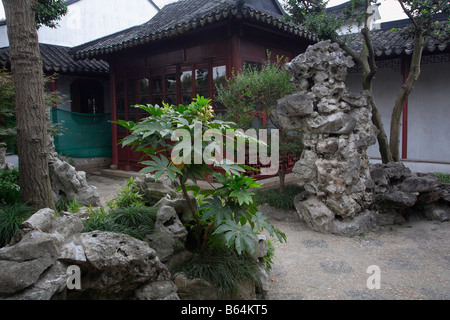 Cina provincia dello Jiangsu Suzhou giovane s rifugio in giardino Foto Stock