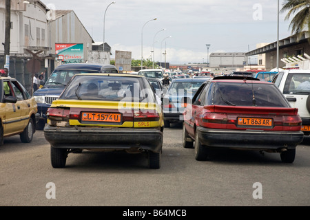 Il traffico Douala Camerun Africa Foto Stock