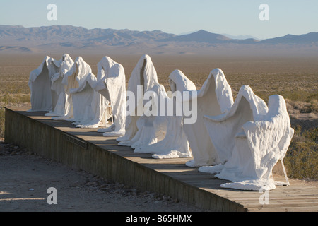 'L'Ultima Cena' scultura di Charles Albert Szukalski. In corrispondenza di riolite 'Ghost Town', Nevada, vicino alla Valle della Morte, STATI UNITI D'AMERICA. Foto Stock