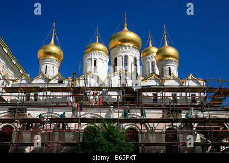 Restauro della cattedrale dell'Annunciazione (1484-1489) al Cremlino di Mosca, Russia Foto Stock